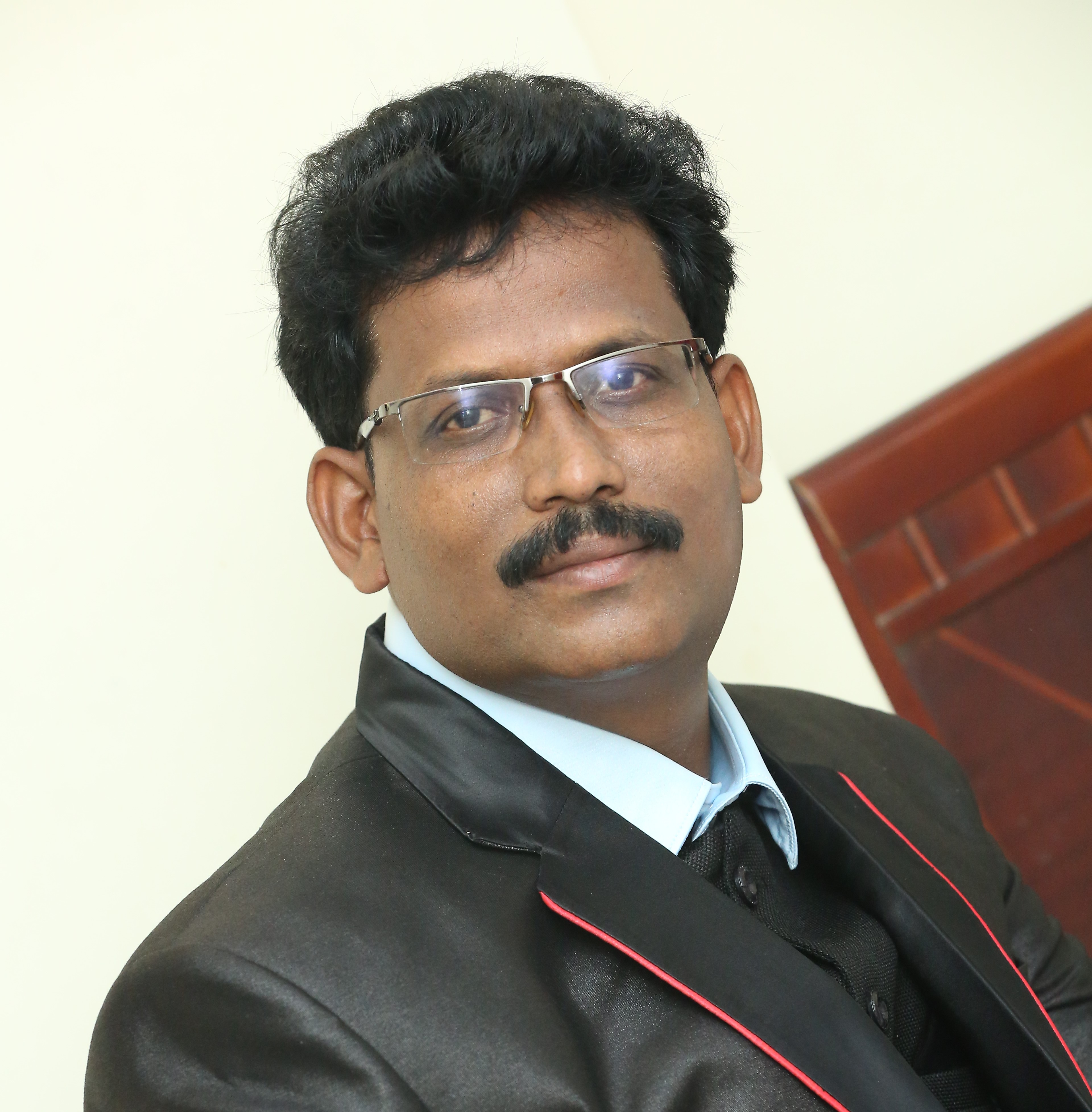 Dr Gnanamurugan
